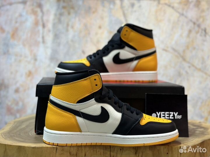 Nike Air Jordan 1 Retro High OG Yellow Toe