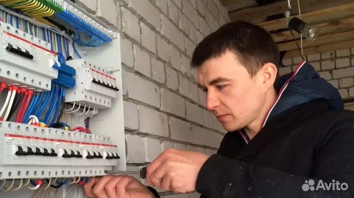 Сантехник Электрик Сборка мебели Мелкий ремонт