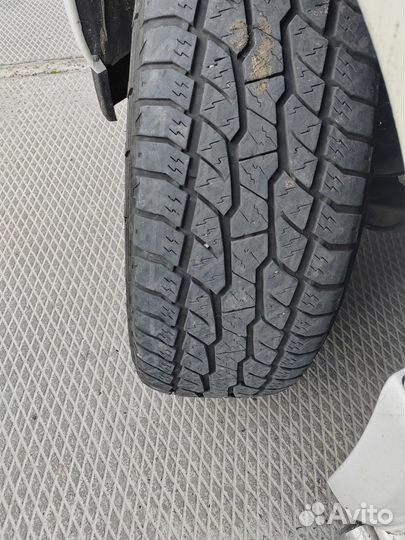 Triangle TR292 275/60 R20