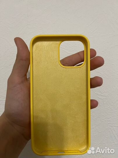 Чехол на iPhone 13 pro max желтый