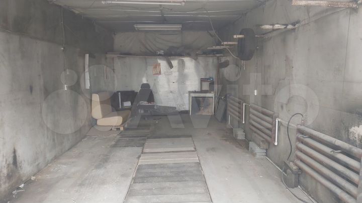 Гараж, > 30 м²