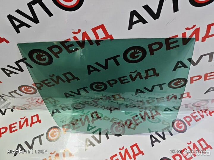 Стекло боковое заднее правое Volkswagen Tiguan 5N2