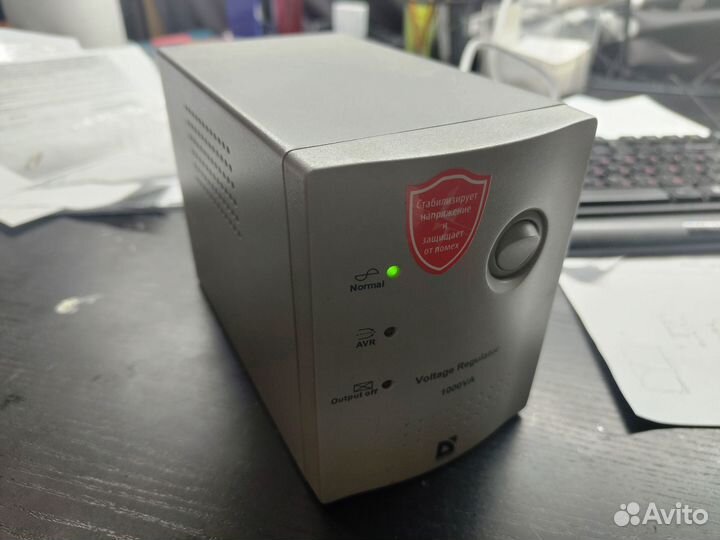 Стабилизатор напряжения Voltage Regulator 1000 VA