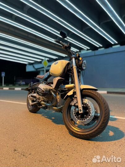 Bmw r1100 cafe racer
