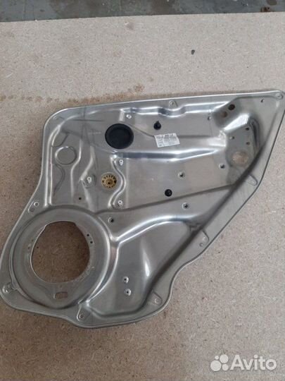 Стеклоподъемный механизм задний правый Mercedes