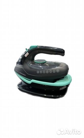 Утюг Redmond RI-C234