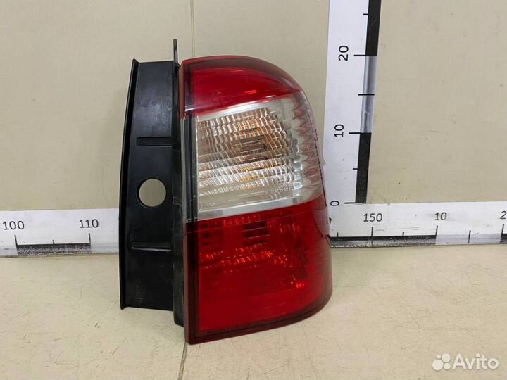 Фонарь задний наружный правый Nissan Terrano D10 2