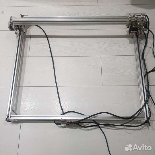 Лазерный станок с чпу по дереву, пластику бумаге