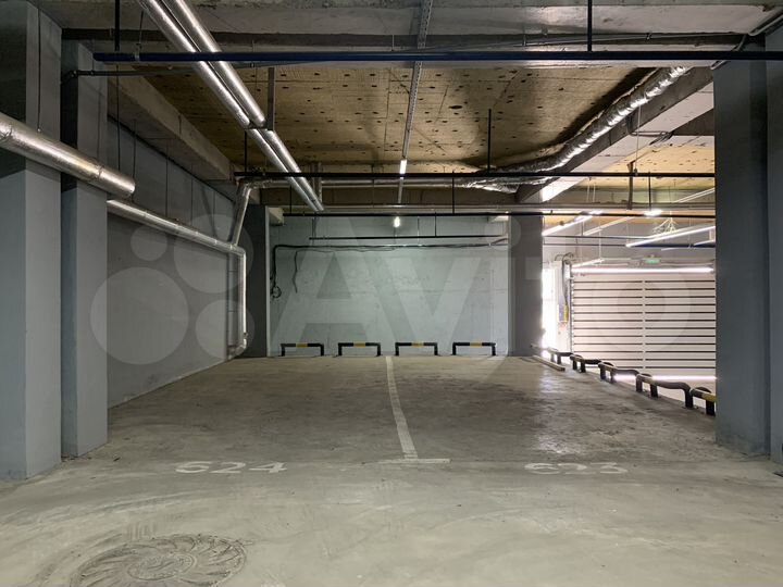 Машиноместо, 11 м²