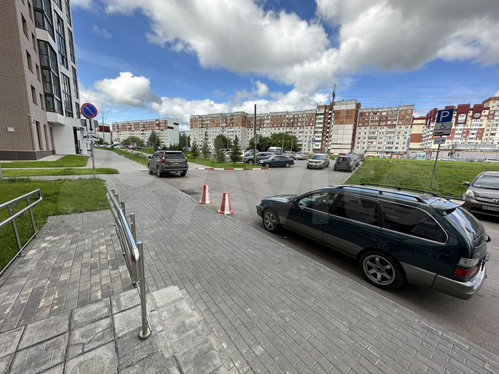 Торговая площадь, 77 м²