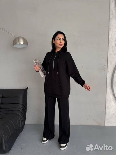 Костюм женский