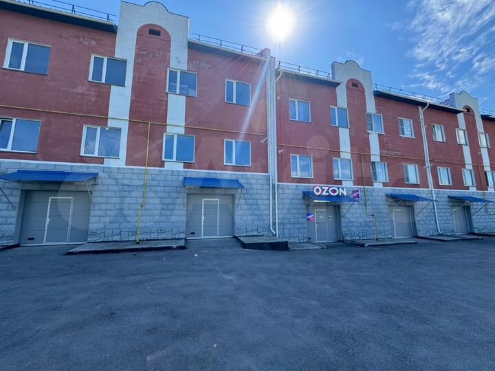 Гараж, > 30 м²