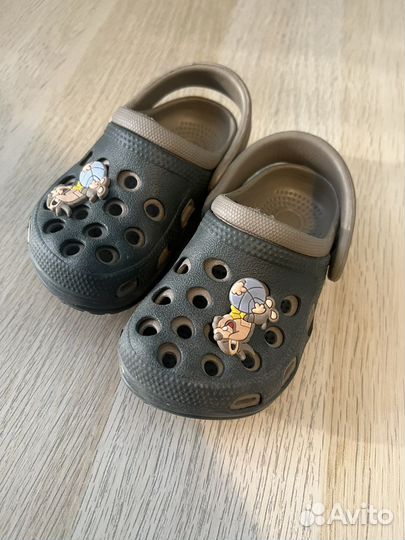Сандалии crocs с24