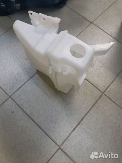 Бачок омывателя Mitsubishi Lancer X