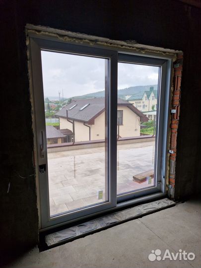 Алюминиевые портальные двери