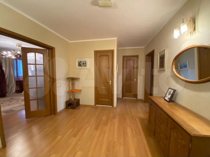 4-к. квартира, 140 м², 5/10 эт.