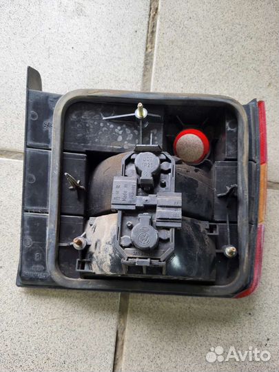 Задний фонарь внутренний Volkswagen passat b4седан