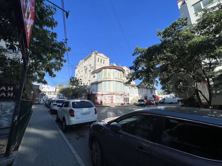 Торговая площадь, 60 м²