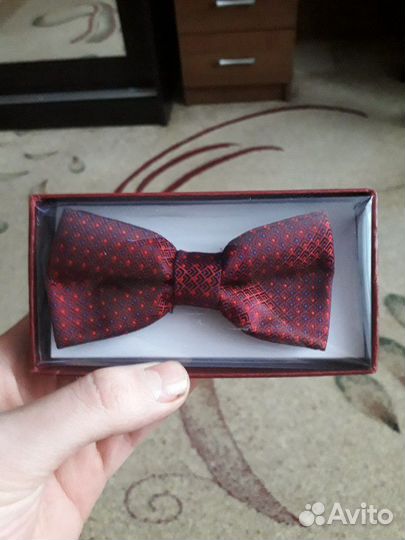 Бабочка под костюм