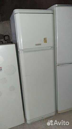 Холодильник бу.Аристон.Орск и др