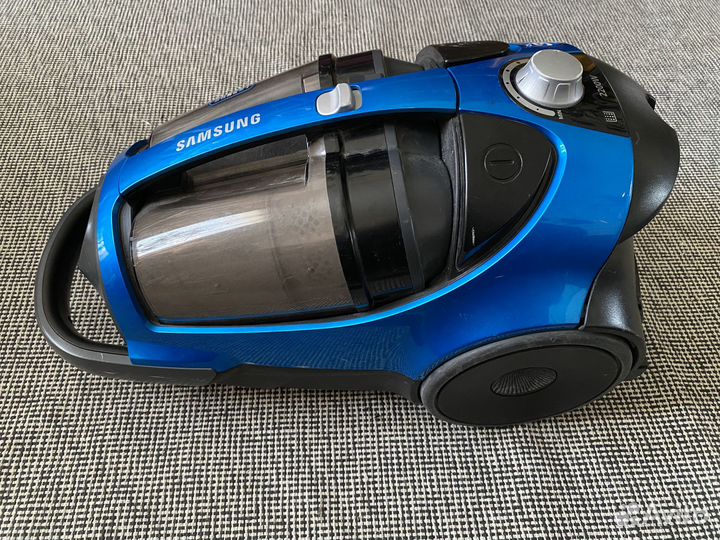 Пылесос Samsung SC8832