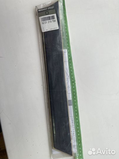 Накладки на пороги рено