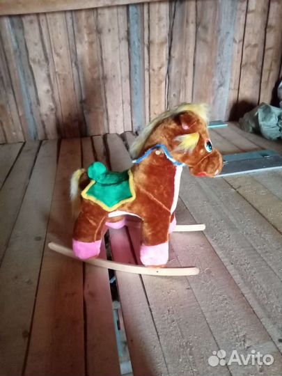 Игрушка качалка лошадь