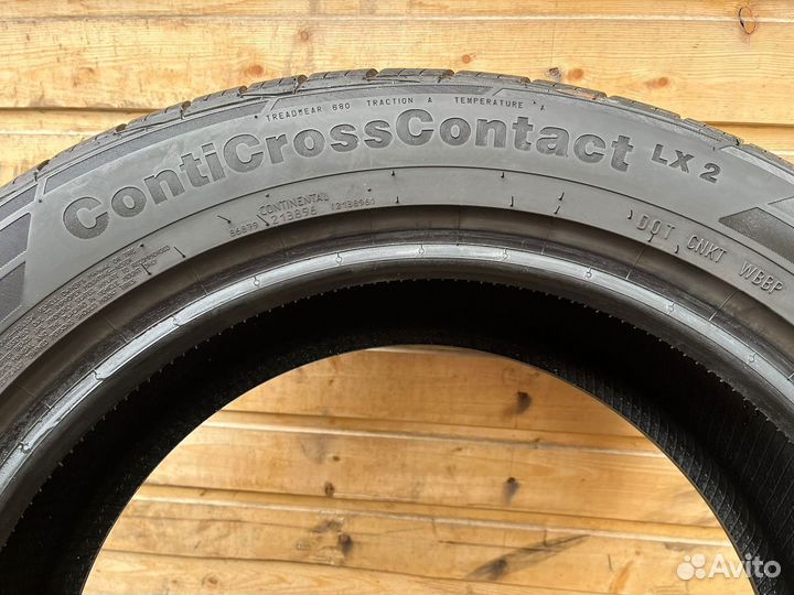 Continental ContiCrossContact LX2 215/60 R17