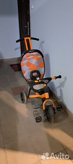 Детский велосипед с ручкой бу