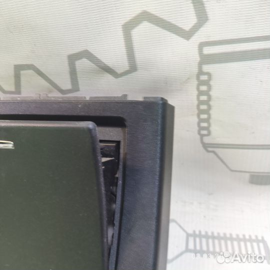 Пепельница mercedes w212