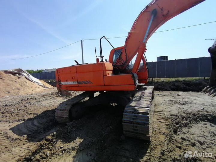 Гусеничный экскаватор DOOSAN DX225LCA, 2010