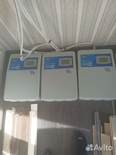 Стабилизатор напряжения настенный