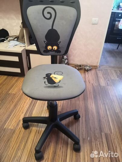 Компьютерное кресло