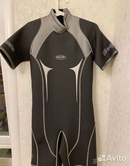 Гидрокостюм