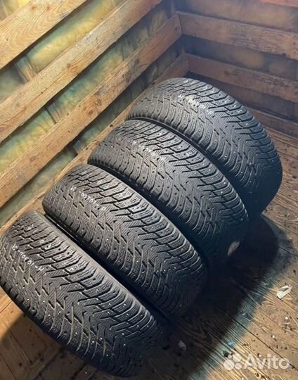 Nokian Tyres Hakkapeliitta 8 215/60 R16