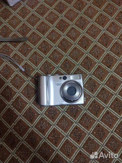 Nikon Coolpix 4200