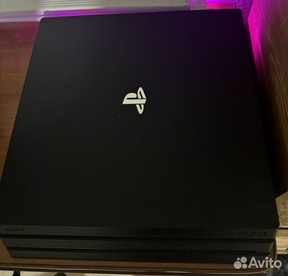 Sony playstation 4 pro 1tb с игрой