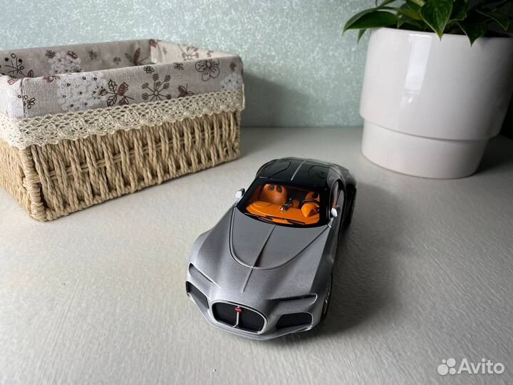 Модель автомобиля Bugatti Atlantic металл 1:24