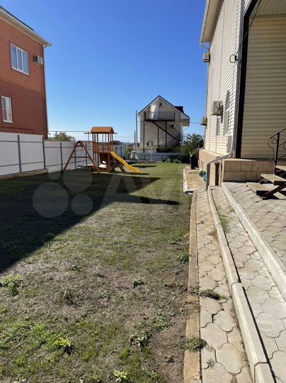 Дом 410 м² на участке 10 сот.