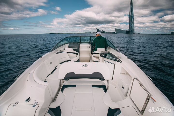 Аренда катера с капитаном, Салют на день вмф