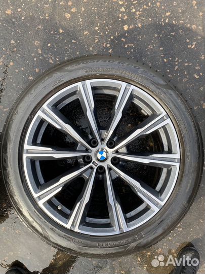 Pirelli P Zero 275/45 R20 и 305/40 R20