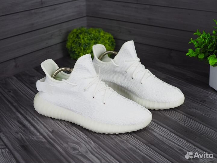 Adidas yeezy boost 350 белого цвета унисекс