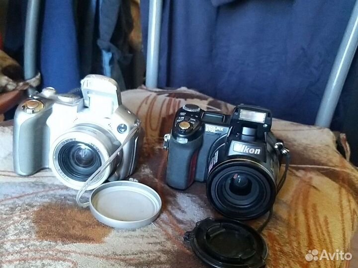 Компактный фотоаппарат