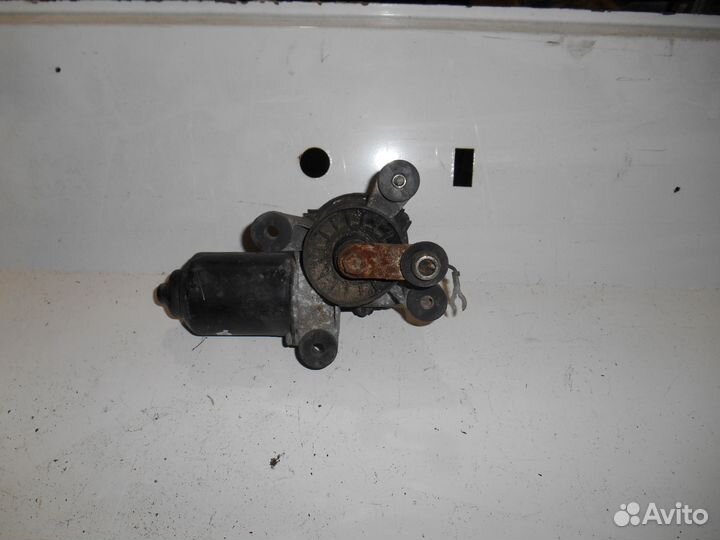 Моторчик дворников Mitsubishi Galant E3