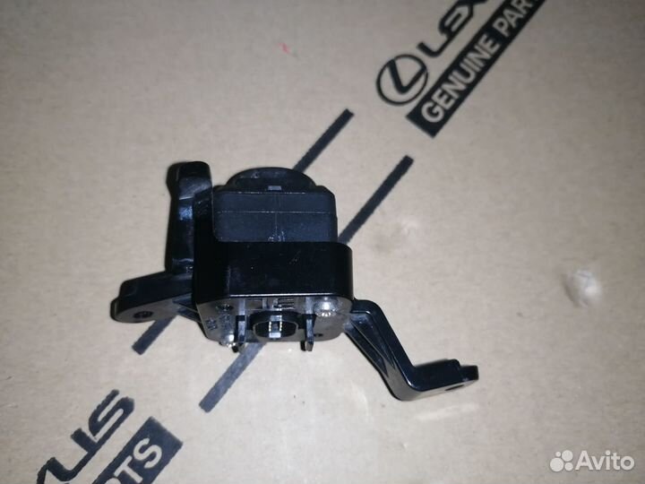 Камера левого зеркала Lexus Lx 3