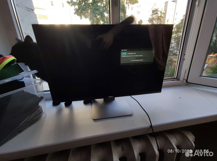 Монитор Dell 27