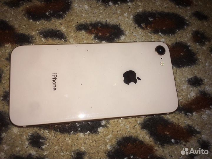 Телефон iPhone