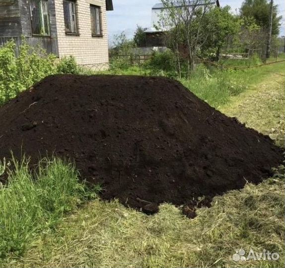 Чернозём. Плодородный грунт. Песок. Щебень. Крошка