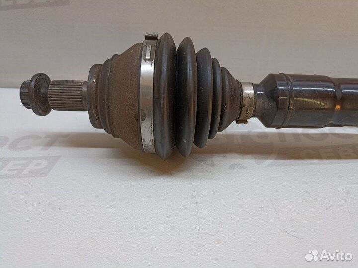 Привод в сборе передний правый Audi A3 8PA BZB