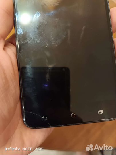 Телефон asus ZE553KL